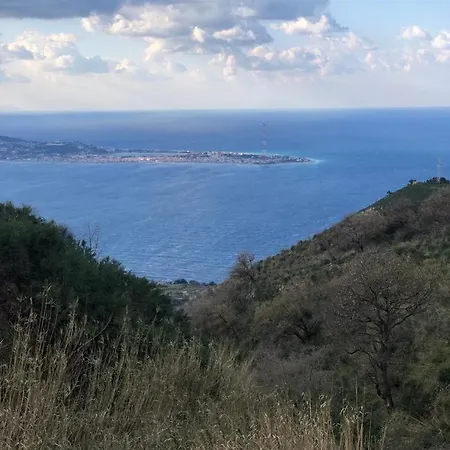 Sirene 68 דירה *